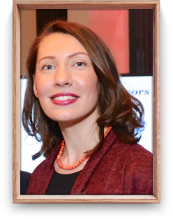 Гончарова Екатерина - директор по международному направлению